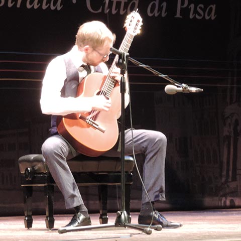 Florian Larousse